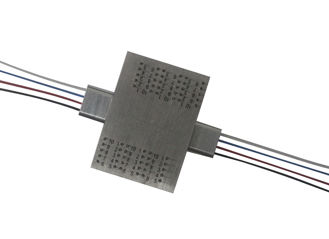 4&times;4T 保偏光開(kāi)關(guān)（小型迷你光開(kāi)關(guān)） - 廣西科毅光通信